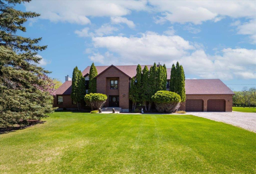 633 Sioux, 5 Bedrooms Bedrooms, 15 Rooms Rooms,3 BathroomsBathrooms,Residential,For Sale,Sioux