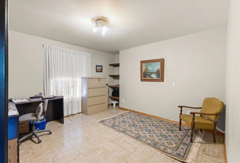 633 Sioux, 5 Bedrooms Bedrooms, 15 Rooms Rooms,3 BathroomsBathrooms,Residential,For Sale,Sioux
