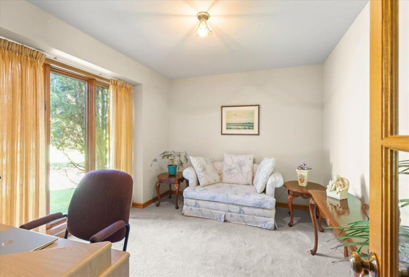 633 Sioux, 5 Bedrooms Bedrooms, 15 Rooms Rooms,3 BathroomsBathrooms,Residential,For Sale,Sioux