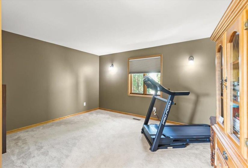 633 Sioux, 5 Bedrooms Bedrooms, 15 Rooms Rooms,3 BathroomsBathrooms,Residential,For Sale,Sioux