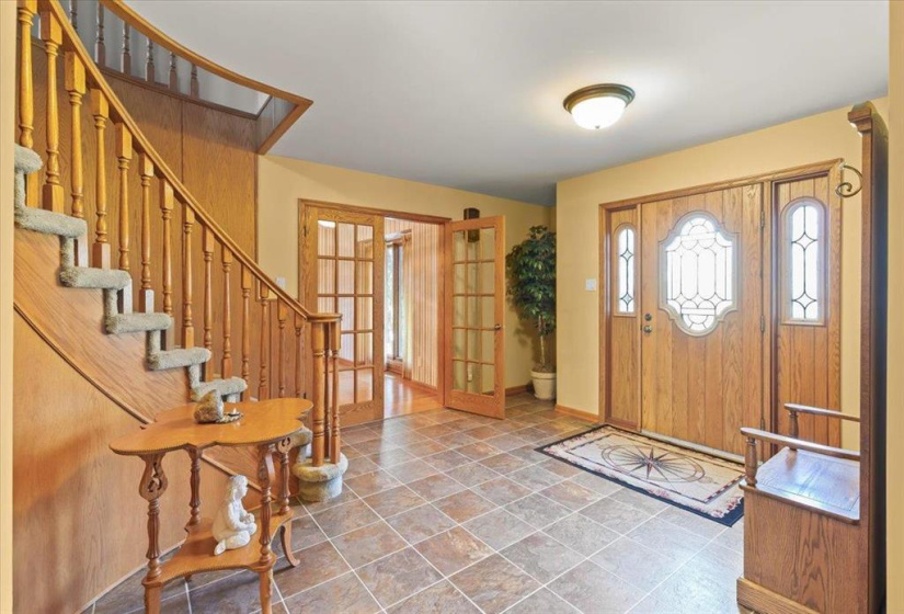 633 Sioux, 5 Bedrooms Bedrooms, 15 Rooms Rooms,3 BathroomsBathrooms,Residential,For Sale,Sioux