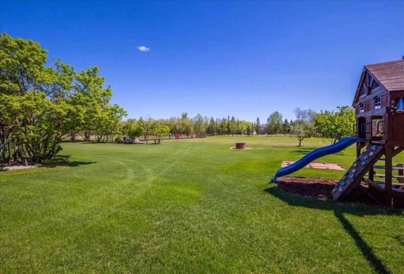 633 Sioux, 5 Bedrooms Bedrooms, 15 Rooms Rooms,3 BathroomsBathrooms,Residential,For Sale,Sioux