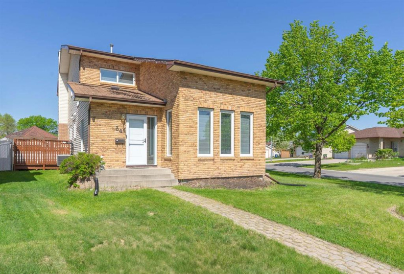 344 Rose Hill, 4 Bedrooms Bedrooms, 21 Rooms Rooms,3 BathroomsBathrooms,Residential,For Sale,Rose Hill