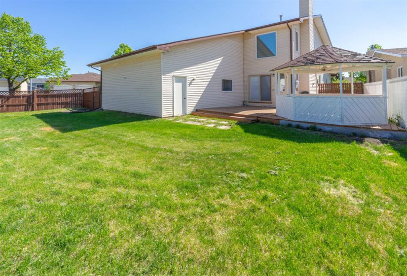 344 Rose Hill, 4 Bedrooms Bedrooms, 21 Rooms Rooms,3 BathroomsBathrooms,Residential,For Sale,Rose Hill