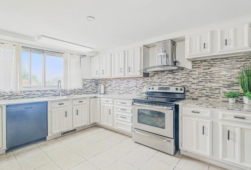 143 Driftwood, 5 Bedrooms Bedrooms, 13 Rooms Rooms,3 BathroomsBathrooms,Residential,For Sale,Driftwood