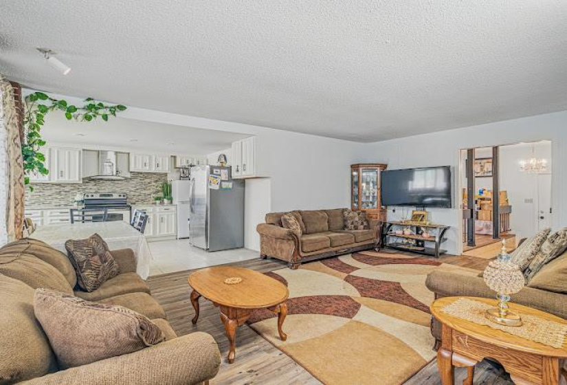 143 Driftwood, 5 Bedrooms Bedrooms, 13 Rooms Rooms,3 BathroomsBathrooms,Residential,For Sale,Driftwood