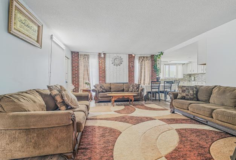 143 Driftwood, 5 Bedrooms Bedrooms, 13 Rooms Rooms,3 BathroomsBathrooms,Residential,For Sale,Driftwood