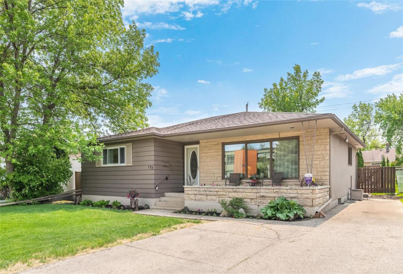 133 Browning Blvd