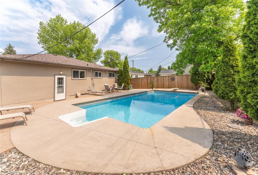 133 Browning, 3 Bedrooms Bedrooms, 11 Rooms Rooms,1 BathroomBathrooms,Residential,For Sale,Browning
