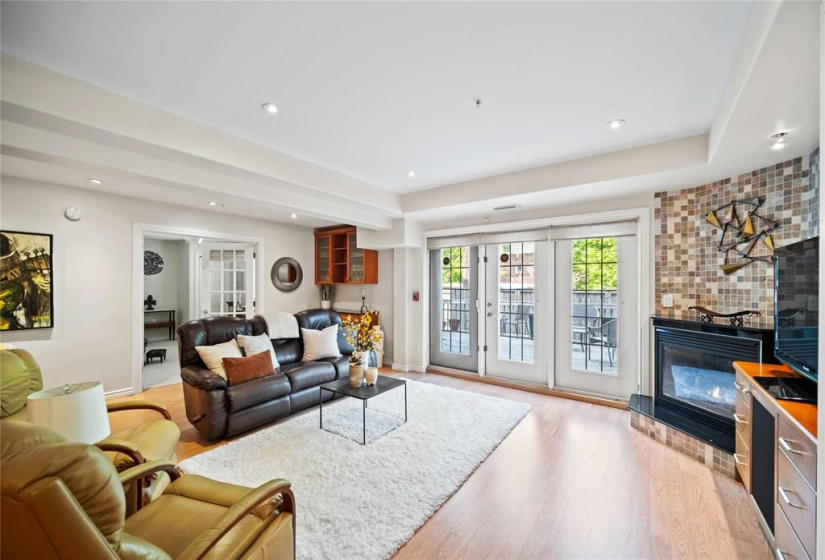 85 Academy, 2 Bedrooms Bedrooms, 9 Rooms Rooms,2 BathroomsBathrooms,Condominium,For Sale,Academy