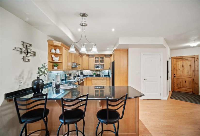 85 Academy, 2 Bedrooms Bedrooms, 9 Rooms Rooms,2 BathroomsBathrooms,Condominium,For Sale,Academy