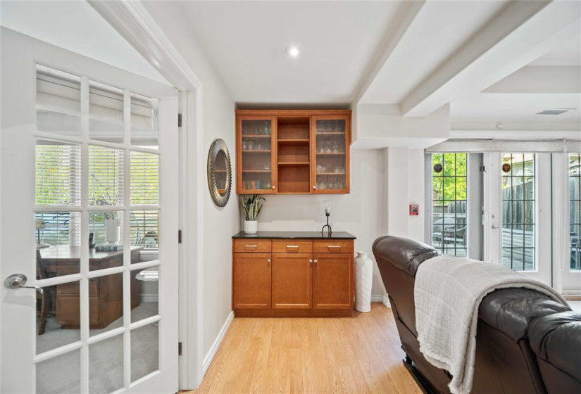 85 Academy, 2 Bedrooms Bedrooms, 9 Rooms Rooms,2 BathroomsBathrooms,Condominium,For Sale,Academy
