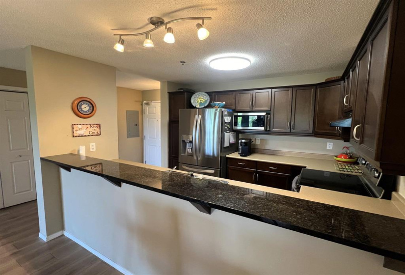 230 Fairhaven, 2 Bedrooms Bedrooms, 6 Rooms Rooms,1 BathroomBathrooms,Condominium,For Sale,Fairhaven