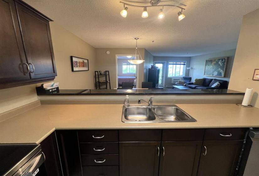 230 Fairhaven, 2 Bedrooms Bedrooms, 6 Rooms Rooms,1 BathroomBathrooms,Condominium,For Sale,Fairhaven
