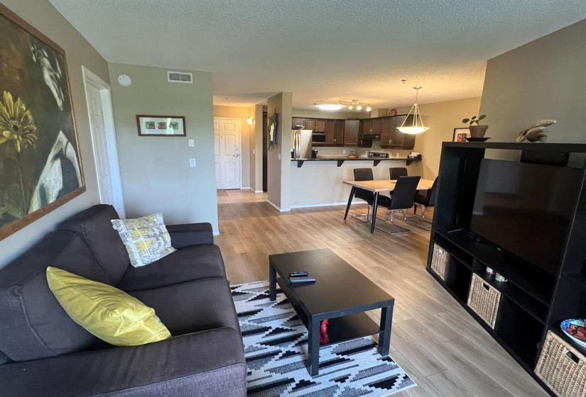 230 Fairhaven, 2 Bedrooms Bedrooms, 6 Rooms Rooms,1 BathroomBathrooms,Condominium,For Sale,Fairhaven