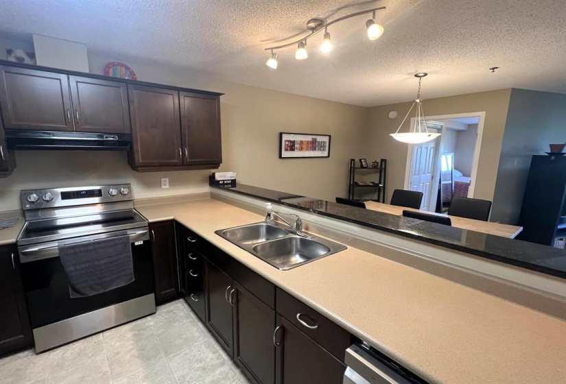 230 Fairhaven, 2 Bedrooms Bedrooms, 6 Rooms Rooms,1 BathroomBathrooms,Condominium,For Sale,Fairhaven