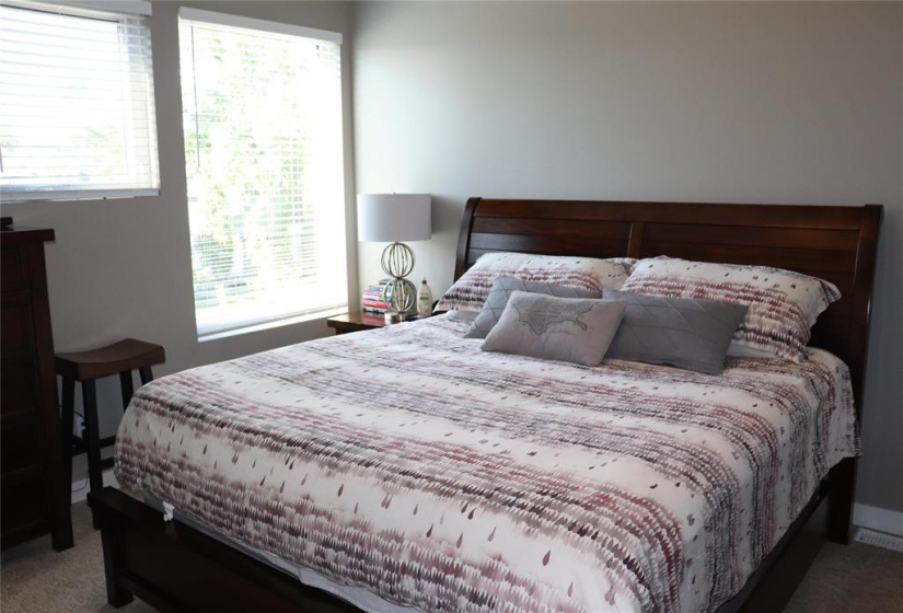 902 Dorchester, 2 Bedrooms Bedrooms, 8 Rooms Rooms,2 BathroomsBathrooms,Condominium,For Sale,Dorchester