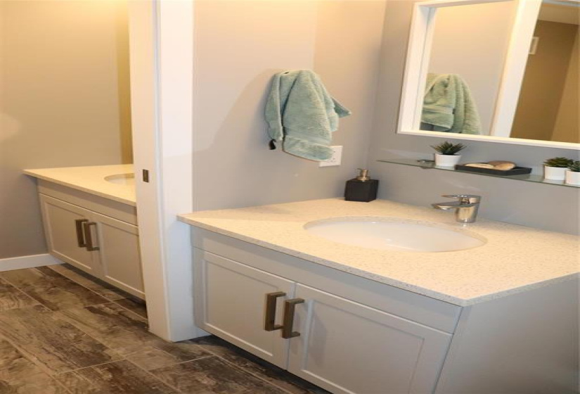 902 Dorchester, 2 Bedrooms Bedrooms, 8 Rooms Rooms,2 BathroomsBathrooms,Condominium,For Sale,Dorchester