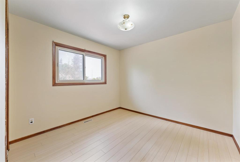 213 Sterling, 4 Bedrooms Bedrooms, 12 Rooms Rooms,2 BathroomsBathrooms,Residential,For Sale,Sterling