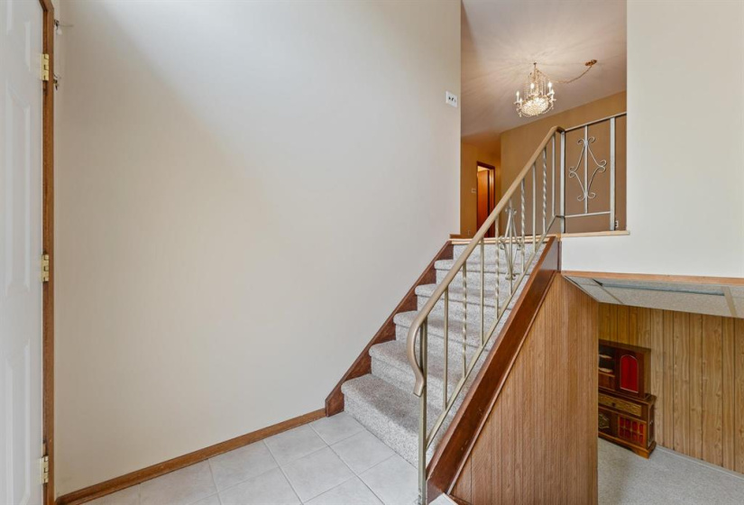 213 Sterling, 4 Bedrooms Bedrooms, 12 Rooms Rooms,2 BathroomsBathrooms,Residential,For Sale,Sterling