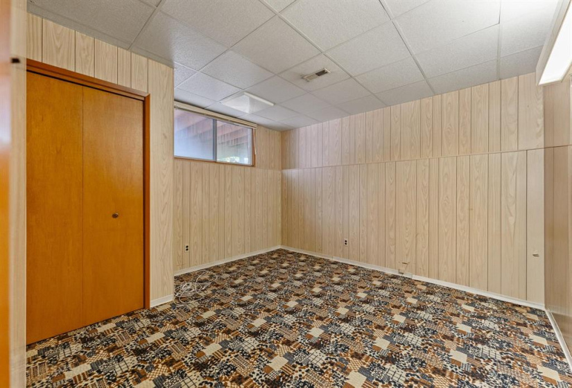 213 Sterling, 4 Bedrooms Bedrooms, 12 Rooms Rooms,2 BathroomsBathrooms,Residential,For Sale,Sterling