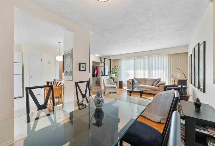 610 Lindsay, 3 Bedrooms Bedrooms, 11 Rooms Rooms,2 BathroomsBathrooms,Residential,For Sale,Lindsay