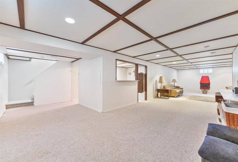 610 Lindsay, 3 Bedrooms Bedrooms, 11 Rooms Rooms,2 BathroomsBathrooms,Residential,For Sale,Lindsay