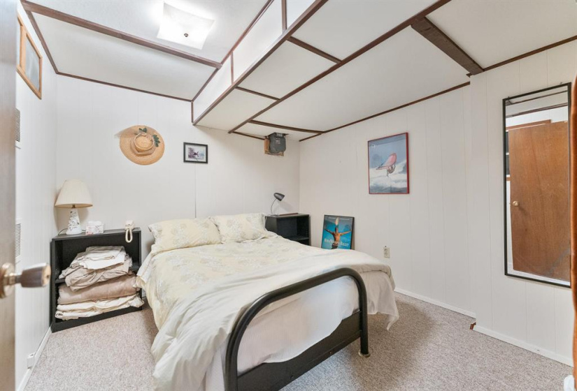 610 Lindsay, 3 Bedrooms Bedrooms, 11 Rooms Rooms,2 BathroomsBathrooms,Residential,For Sale,Lindsay