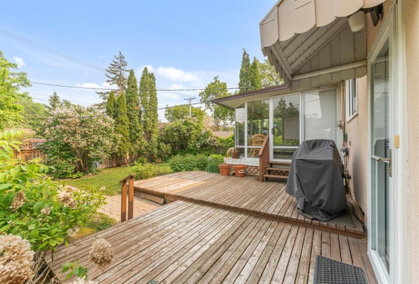610 Lindsay, 3 Bedrooms Bedrooms, 11 Rooms Rooms,2 BathroomsBathrooms,Residential,For Sale,Lindsay