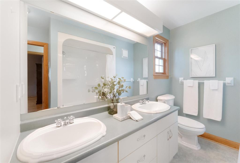 Main full bath upstairs