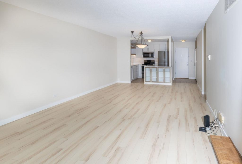 55 Nassau, 2 Bedrooms Bedrooms, 6 Rooms Rooms,1 BathroomBathrooms,Condominium,For Sale,Nassau