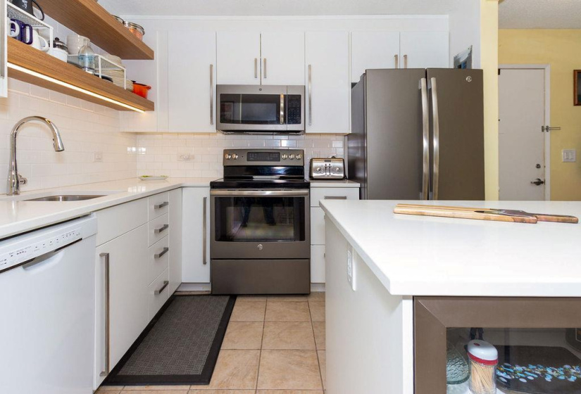 55 Nassau, 2 Bedrooms Bedrooms, 6 Rooms Rooms,1 BathroomBathrooms,Condominium,For Sale,Nassau