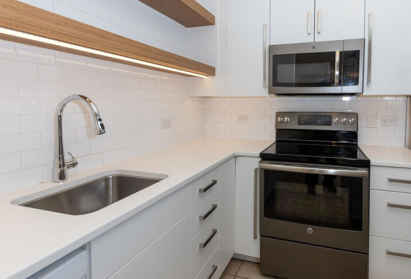 55 Nassau, 2 Bedrooms Bedrooms, 6 Rooms Rooms,1 BathroomBathrooms,Condominium,For Sale,Nassau