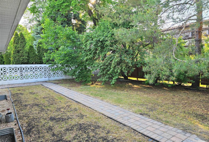 149 Thatcher, 9 Bedrooms Bedrooms, 17 Rooms Rooms,3 BathroomsBathrooms,Residential,For Sale,Thatcher