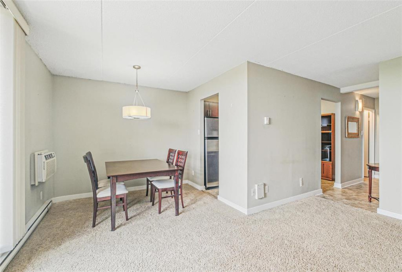 1030 Grant, 2 Bedrooms Bedrooms, 6 Rooms Rooms,1 BathroomBathrooms,Condominium,For Sale,Grant