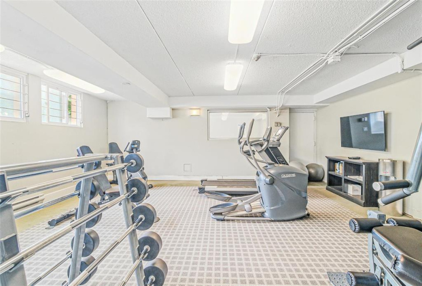 1030 Grant, 2 Bedrooms Bedrooms, 6 Rooms Rooms,1 BathroomBathrooms,Condominium,For Sale,Grant