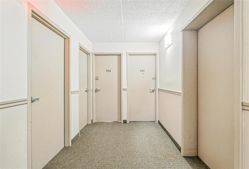 1030 Grant, 2 Bedrooms Bedrooms, 6 Rooms Rooms,1 BathroomBathrooms,Condominium,For Sale,Grant