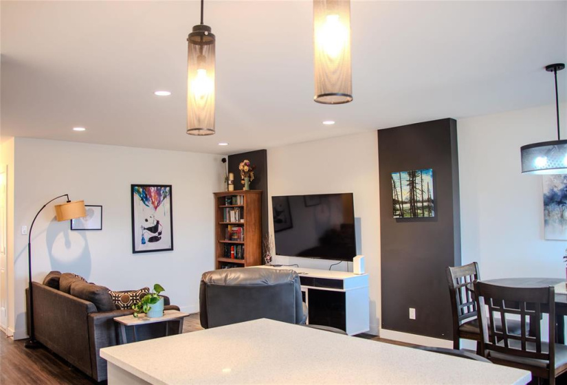 74 Silver Creek, 3 Bedrooms Bedrooms, 9 Rooms Rooms,2 BathroomsBathrooms,Residential,For Sale,Silver Creek