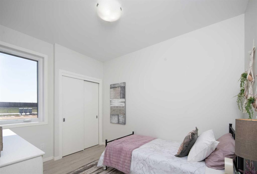 Main floor Bdrm
