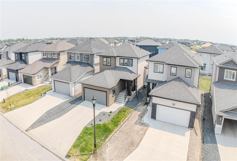20 Fireweed, 4 Bedrooms Bedrooms, 13 Rooms Rooms,3 BathroomsBathrooms,Residential,For Sale,Fireweed
