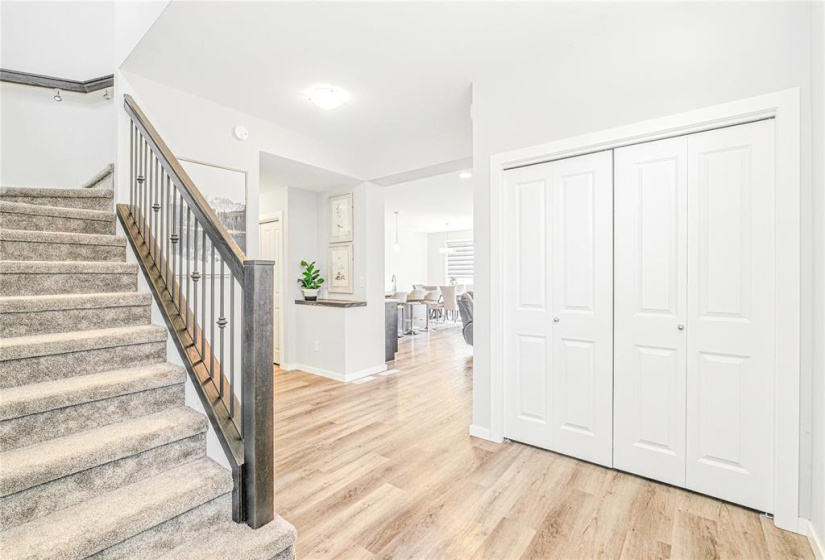 20 Fireweed, 4 Bedrooms Bedrooms, 13 Rooms Rooms,3 BathroomsBathrooms,Residential,For Sale,Fireweed
