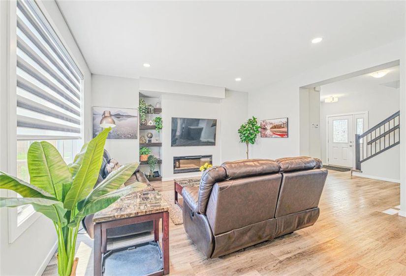 20 Fireweed, 4 Bedrooms Bedrooms, 13 Rooms Rooms,3 BathroomsBathrooms,Residential,For Sale,Fireweed