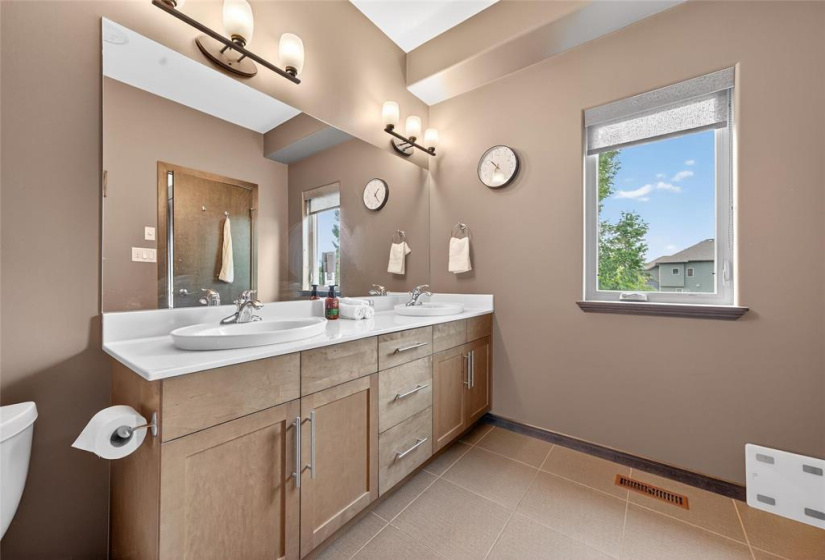6 Magnolia, 4 Bedrooms Bedrooms, 16 Rooms Rooms,3 BathroomsBathrooms,Residential,For Sale,Magnolia