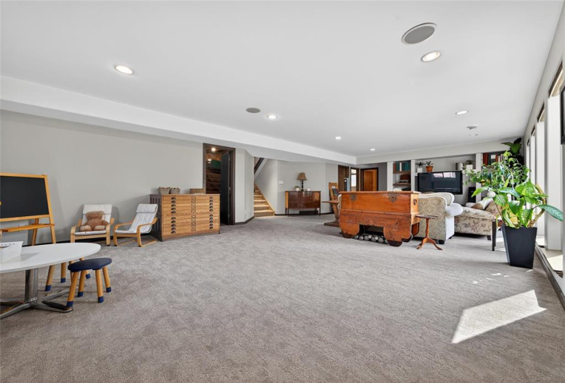 6 Magnolia, 4 Bedrooms Bedrooms, 16 Rooms Rooms,3 BathroomsBathrooms,Residential,For Sale,Magnolia