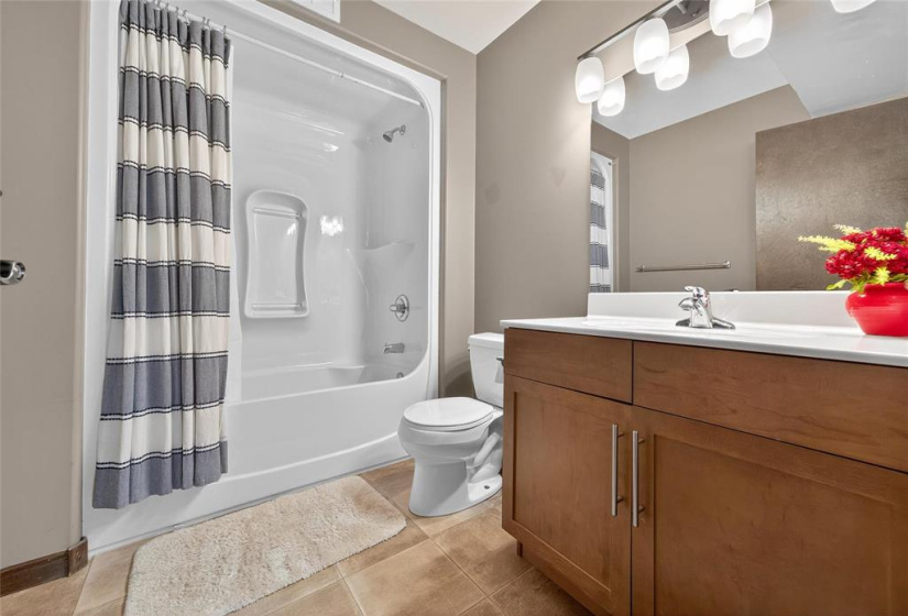 6 Magnolia, 4 Bedrooms Bedrooms, 16 Rooms Rooms,3 BathroomsBathrooms,Residential,For Sale,Magnolia