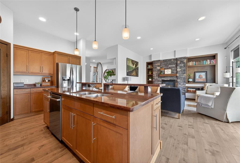 6 Magnolia, 4 Bedrooms Bedrooms, 16 Rooms Rooms,3 BathroomsBathrooms,Residential,For Sale,Magnolia