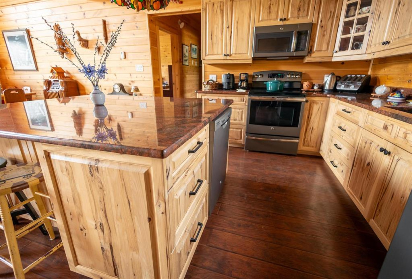 757 Kernstead, 3 Bedrooms Bedrooms, 11 Rooms Rooms,2 BathroomsBathrooms,Residential,For Sale,Kernstead