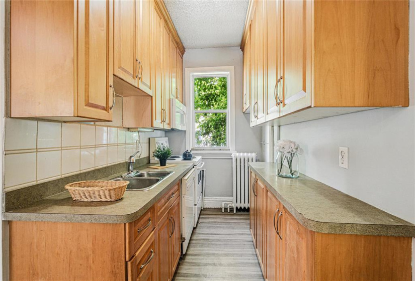 132 Arlington, 4 Bedrooms Bedrooms, 12 Rooms Rooms,2 BathroomsBathrooms,Residential,For Sale,Arlington