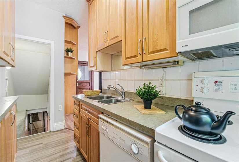 132 Arlington, 4 Bedrooms Bedrooms, 12 Rooms Rooms,2 BathroomsBathrooms,Residential,For Sale,Arlington