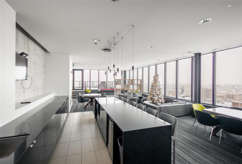 311 Hargrave, 2 Bedrooms Bedrooms, 8 Rooms Rooms,2 BathroomsBathrooms,Condominium,For Sale,Hargrave